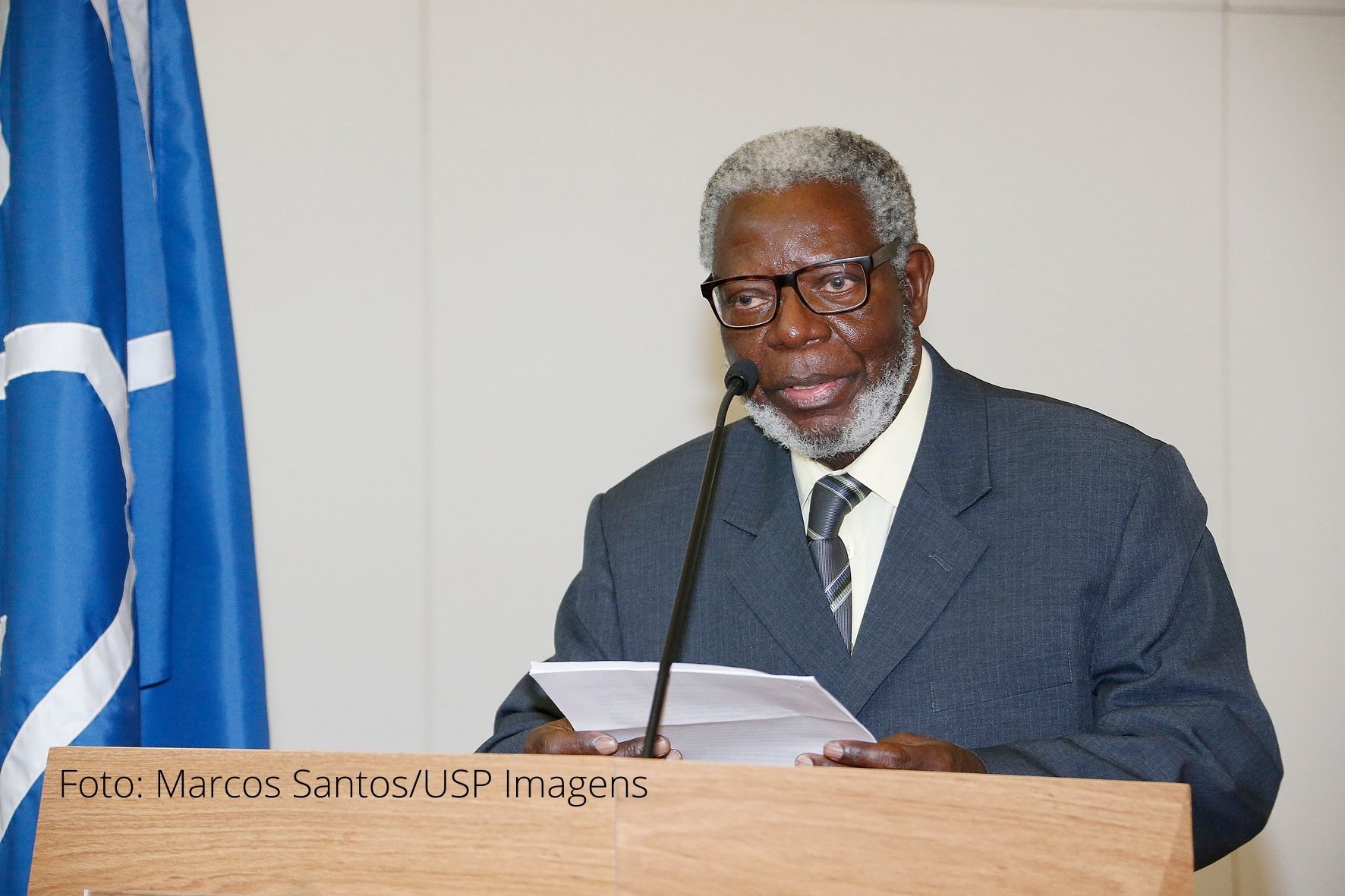 UFRJ concede título de doutor honoris causa para professor Kabengele Munanga